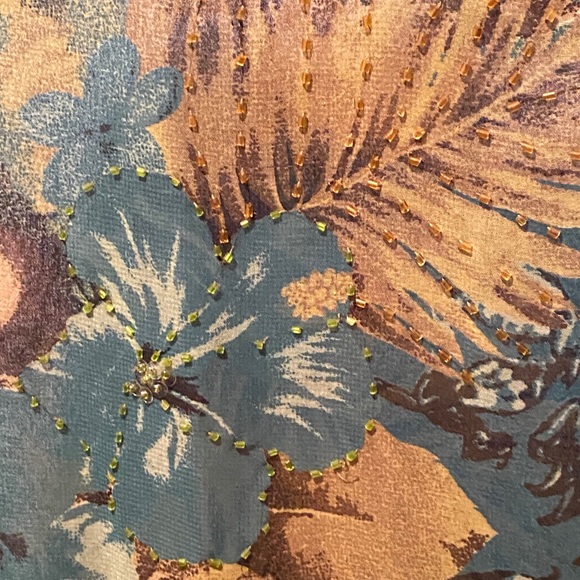 Tunic - Picture 3 of 5